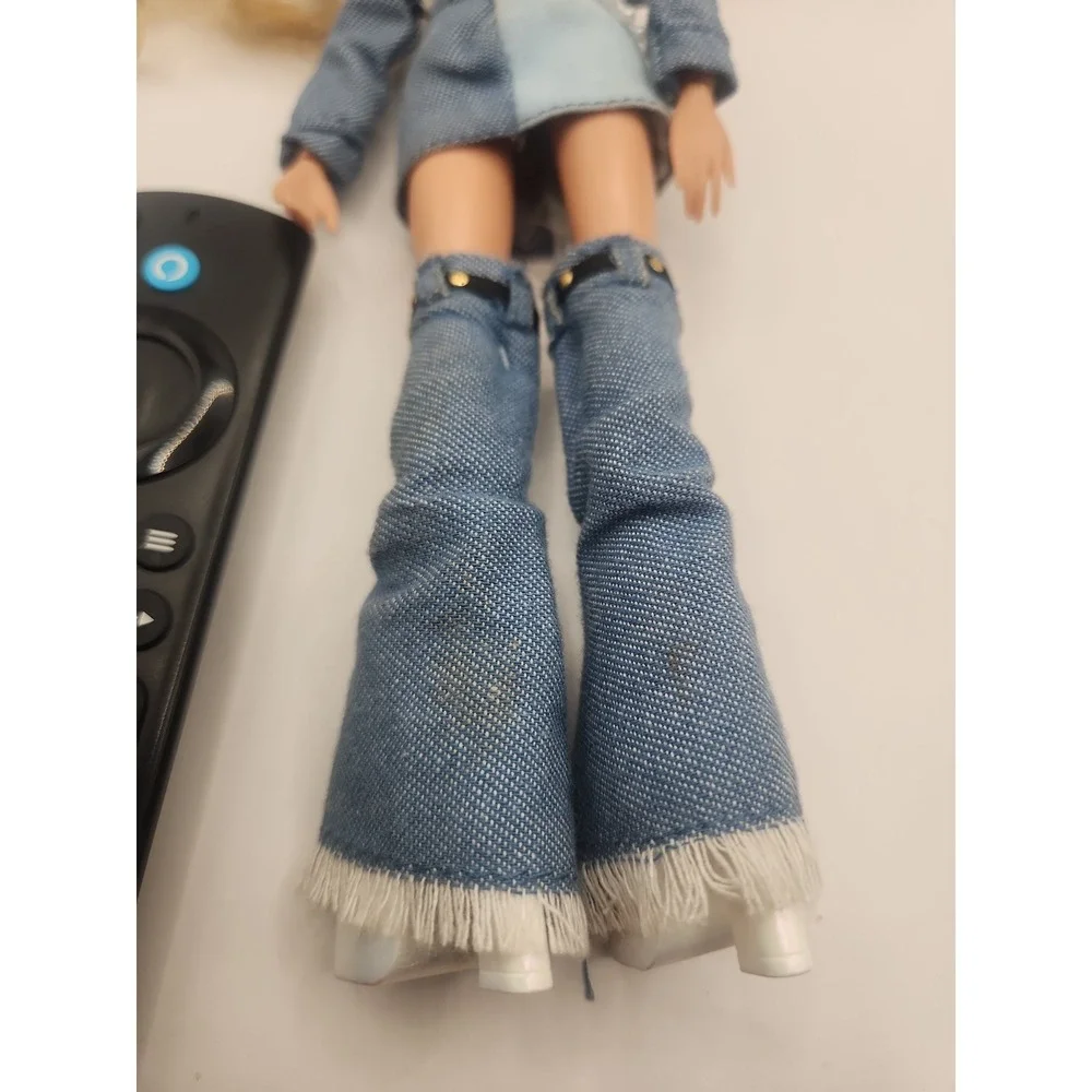 Alwayz Bratz Cloe Denim Fashion Doll